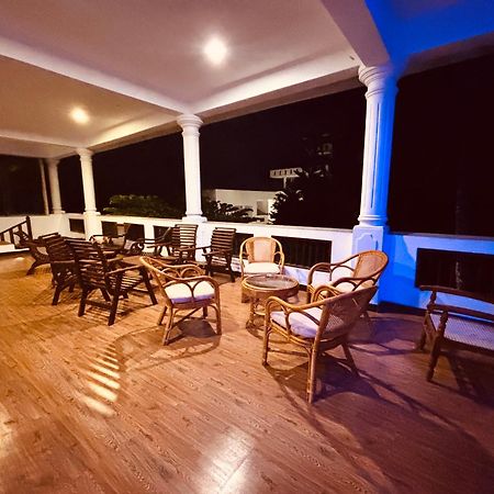 Hotel Indigo Унаватуна Экстерьер фото