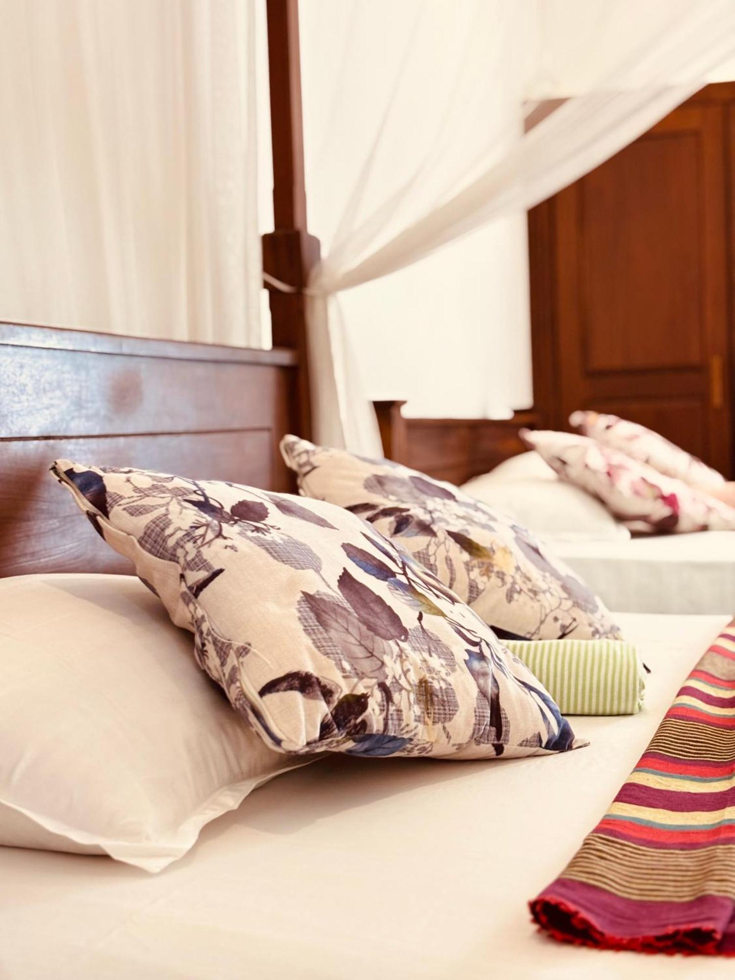Hotel Indigo Унаватуна Экстерьер фото